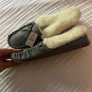 Talbots Cozy Gray and Cream Slippers